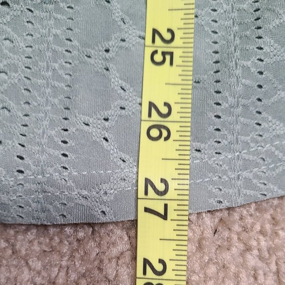 Nwot Mint green eyelet tank top 1x - Picture 4 of 5